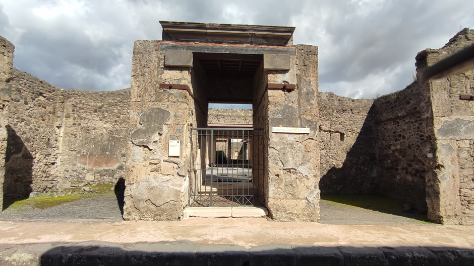 House of Caecilius the Banker